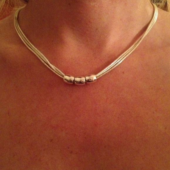 PRETTY 3 CHAIN NECKLACE