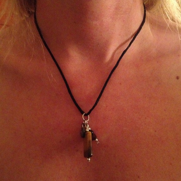 LITTLE CHARM NECKLACE