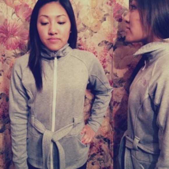 ❤REDUCED • NORTHFACE ZIPUP •