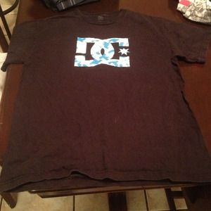 Gently used dc mens medium t shirt