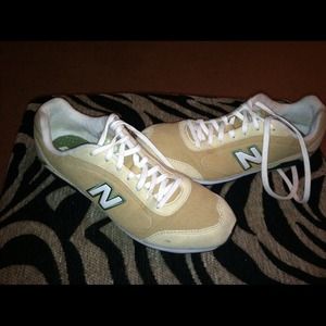 BUNDLE for @jocelyn613 shoes/dresses $35