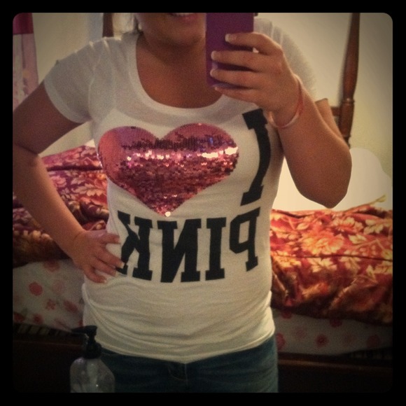 💢SOLD❗Victoria's Secret PINK Sequin T-Shirt