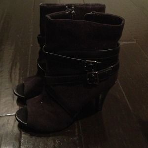 Open toe above the ankle booties