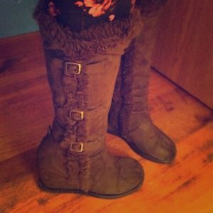 Cute tall dark brown high heel buckle boots! :)