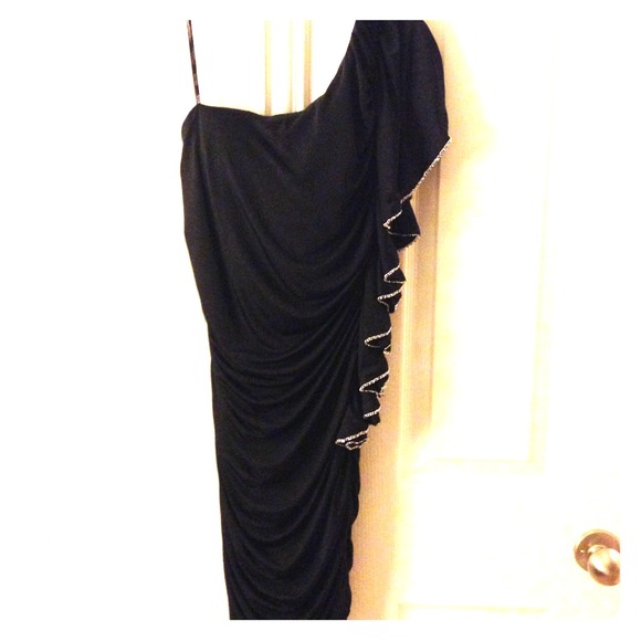 sexy one shoulder mermaid fit. Above the knee. - Picture 1 of 4