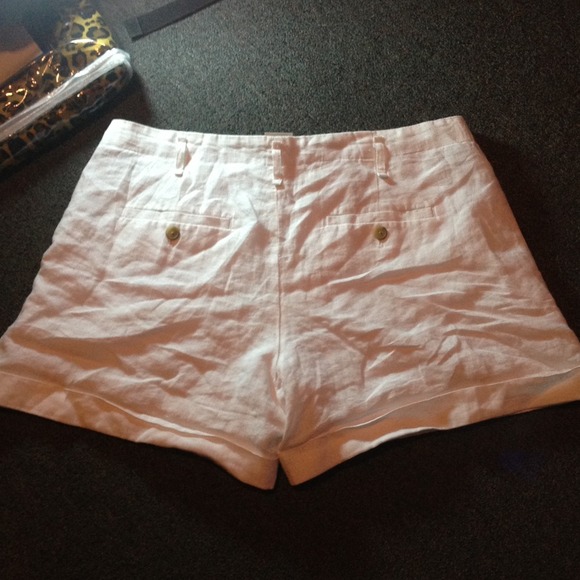 Shorts - Picture 3 of 4