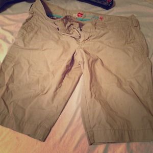 American egalitarian shorts