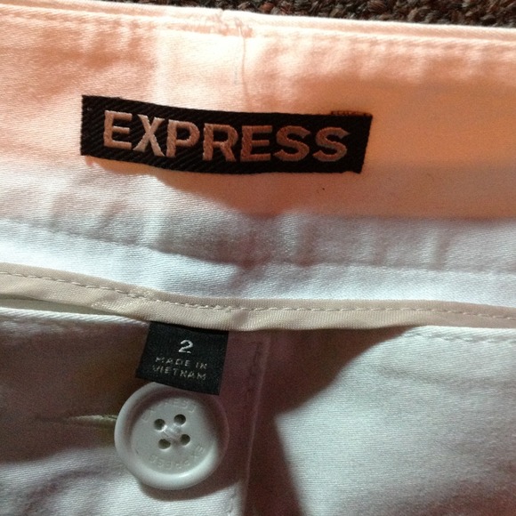 Shorts - Picture 3 of 3