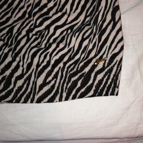 Guess dress - Picture 2 of 3