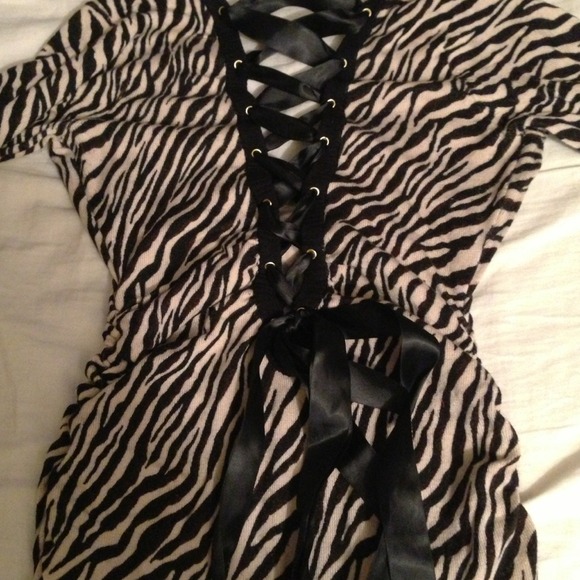 Guess dress - Picture 3 of 3