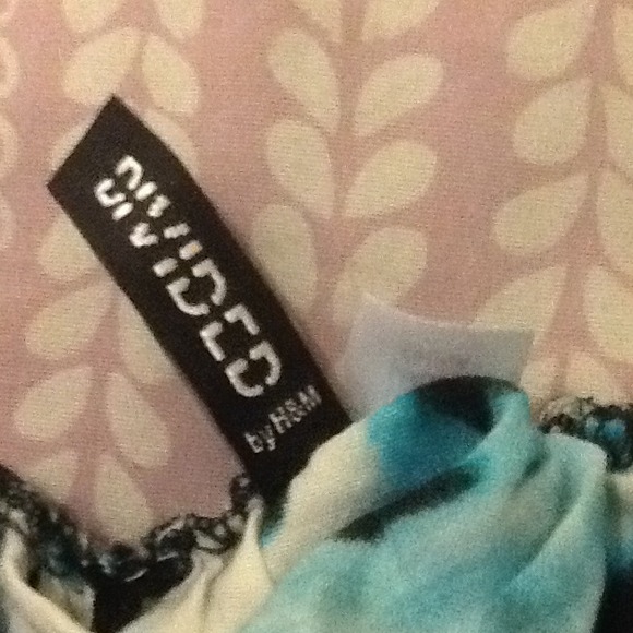 Multi-toned skirt. - Picture 2 of 3