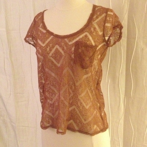 SOLD - 🔥CLEARANCE🔥Bronze Lace 🎀 Pocket Shirt - Picture 2 of 4