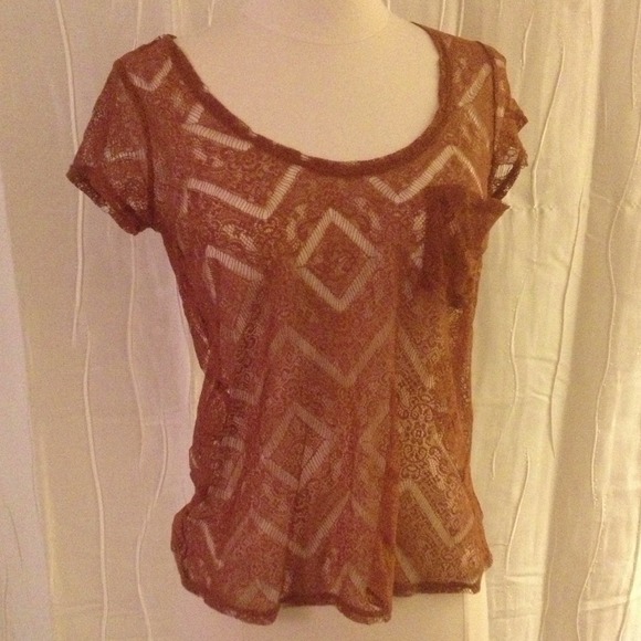 SOLD - 🔥CLEARANCE🔥Bronze Lace 🎀 Pocket Shirt - Picture 3 of 4