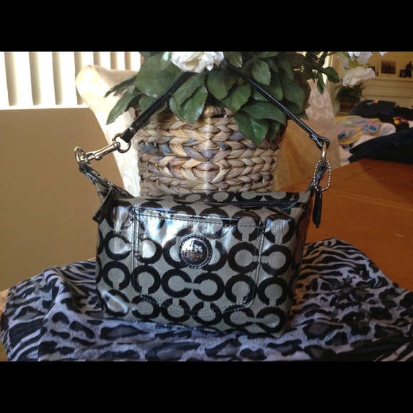 Authentic mini coach purse - Picture 2 of 4