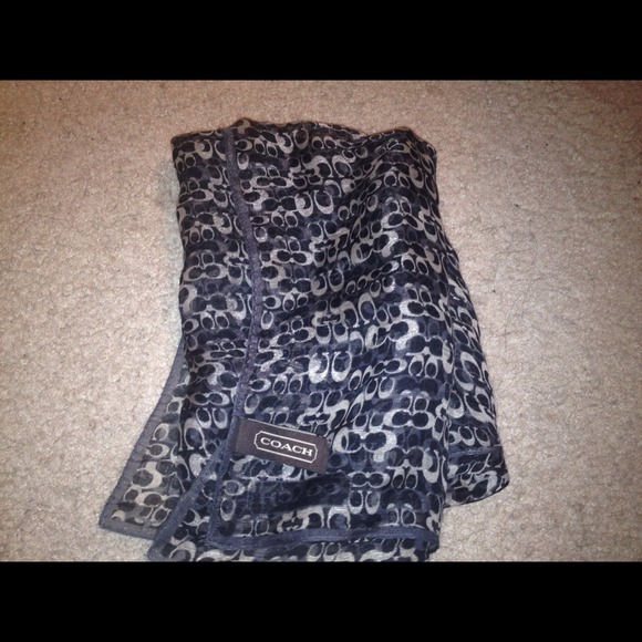 Authentic Coach scarf - Picture 2 of 2