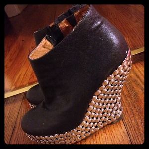 Jeffrey Campbell