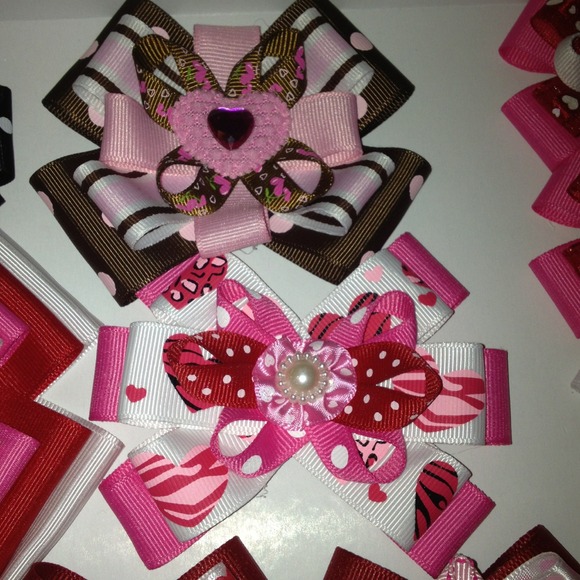 Valentine's bows!!!! - Picture 3 of 4
