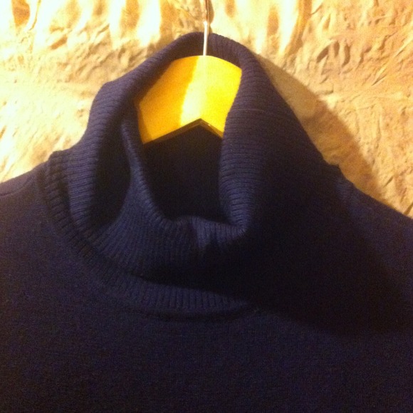 MORE THAN HALF OFF! Calvin Klein Dress Size Medium - Picture 3 of 4