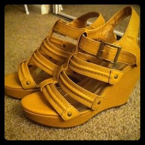 Yellow wedges!
