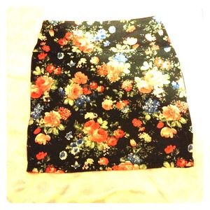 Floral mini skirt new worn once