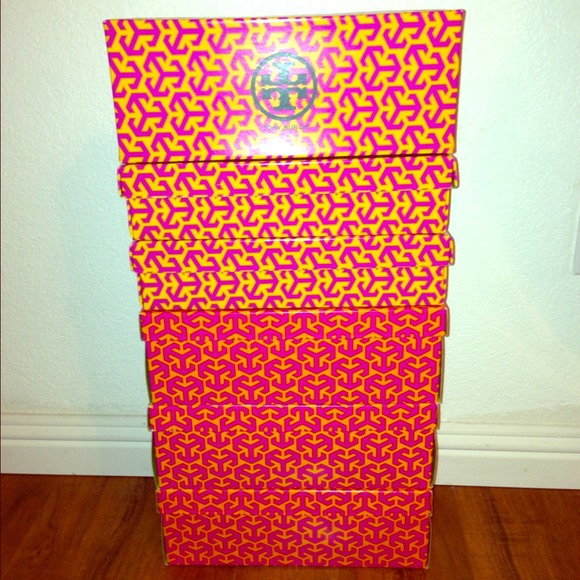 🚫Sold Out🚫 AUTH Tory Burch