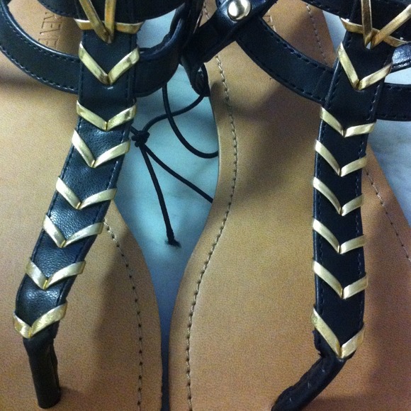 ❌SOLD❌ cute sandals 👍 - Picture 3 of 3