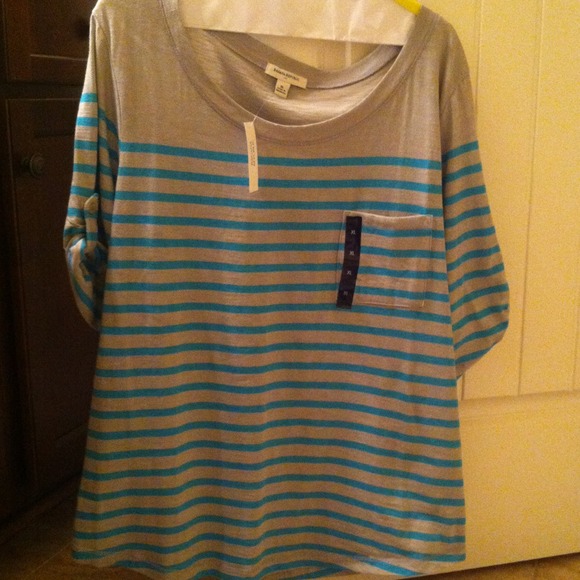 ***BUNDLE ITEM- SOLD*** Grey with Blue Stripes