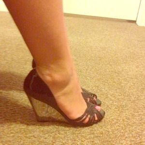 Pre owned black and silver Dolci's wedge