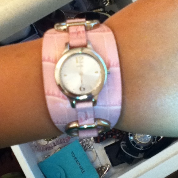 Guess Watch