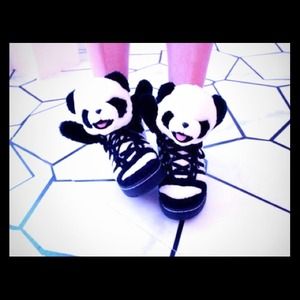 Panda shoes