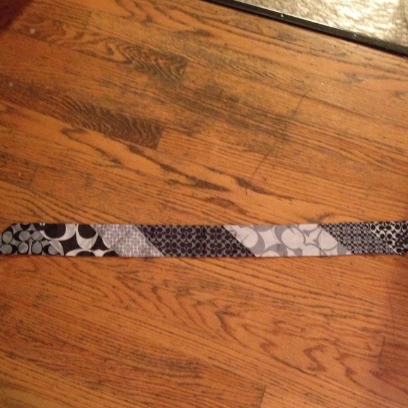 Black and gray coach purse scarf - Picture 3 of 3