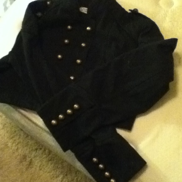 Tap Out Jacket - Picture 4 of 4