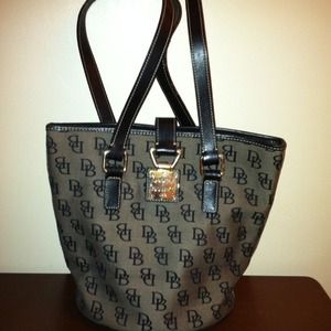 ***Last reduction***Dooney and Bourne handbag