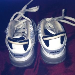 Toddler boys sz 6 Air Jordan high top tennis shoes