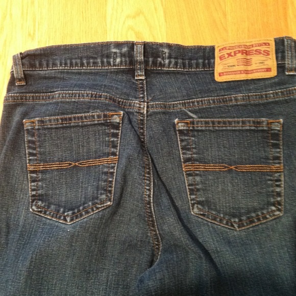 Express Jeans - Picture 3 of 4