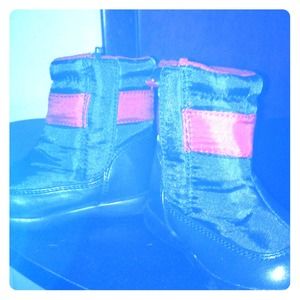 Infant SZ 5 winter blue & red snow boots baby gap