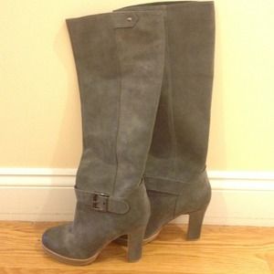 (Reduced!) NEW Talbots gray suede boots