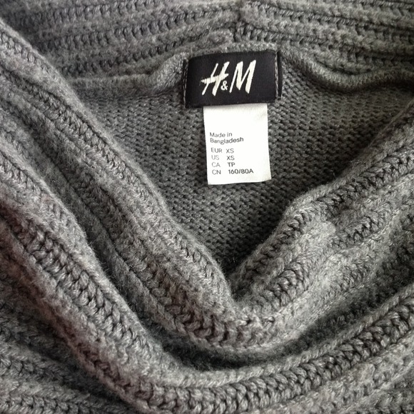 ✋SOLD in bundle✋ - Picture 2 of 4