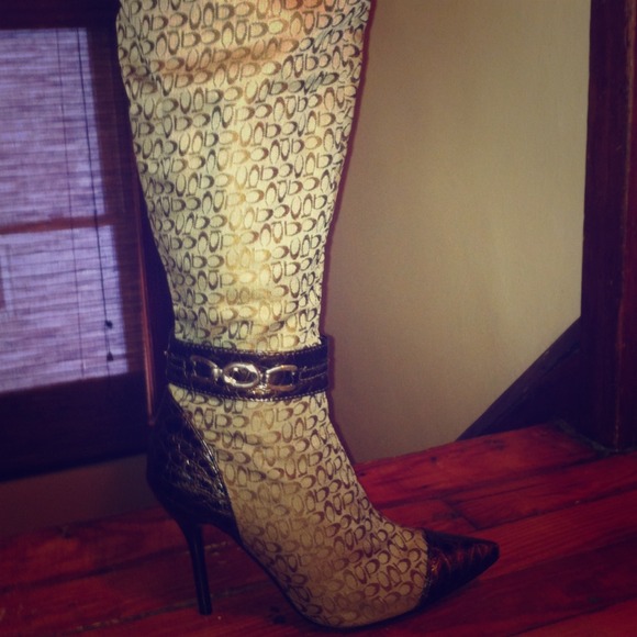 High brown boot!