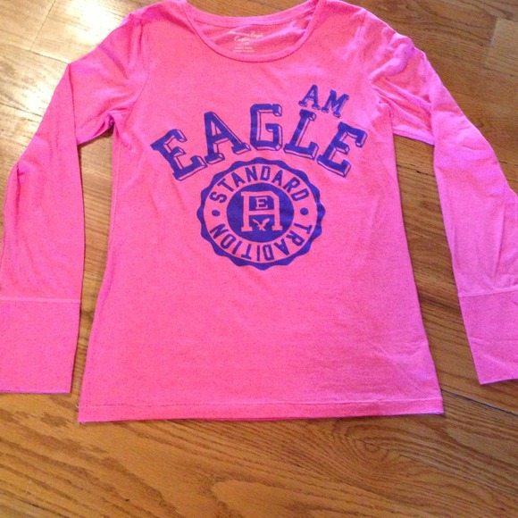 SOLD!!!!🌟🌟pink AE shirt🌟🌟