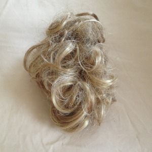 Artificial hair clip