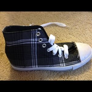 Airwalk Hightop Sneakers