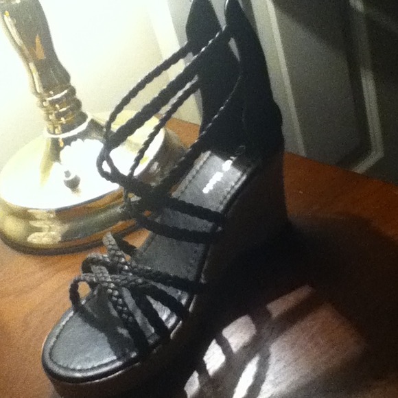 Casual heels