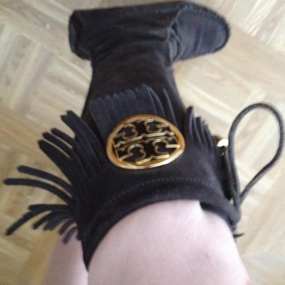 Tory Burch Moccasins. SOLD