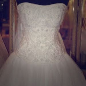 Casablanca wedding dress