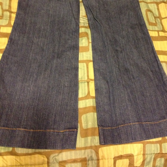 Jeans - Picture 3 of 4