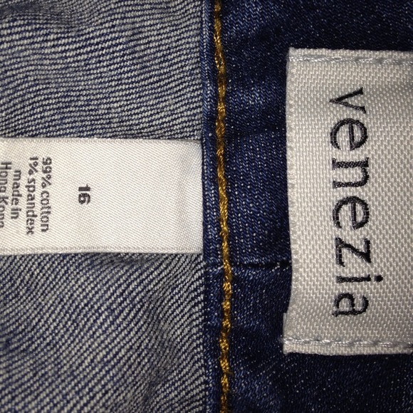 Jeans - Picture 4 of 4