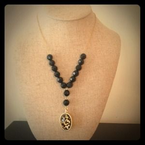 Gorgeous Cheetah pendent necklace