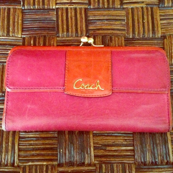 ✋RESERVED👍 Penelope Framed Patent slim  wallet