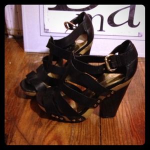 Vince Camuto heels